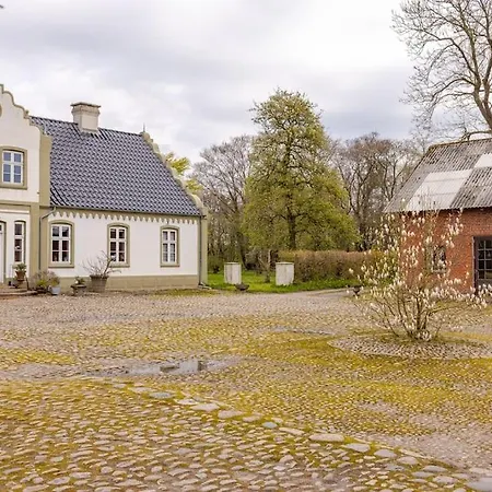 Fredensgaard Naer Billund *